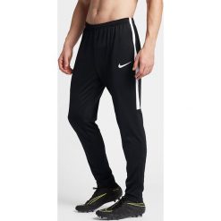 Nike Spodnie męskie M NK Dry Academy Pant czarno-białe r. XXL (839363 010). Spodnie dresowe męskie Nike. Za 139.00 zł.