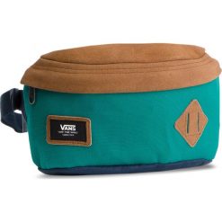 Saszetka nerka VANS - Aliso Hip Pack VN000ZOVTCX1 Quetzal/Dress B. Zielone saszetki męskie Vans, bez wzorów, z materiału. W wyprzedaży za 119.00 zł.