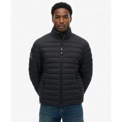 Kurtka puchowa Superdry Fuji Lite. Czarne kurtki męskie Superdry., m, bez wzorów, z puchu, eleganckie, bez ramiączek, bez kaptura. Za 453.50 zł.