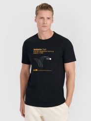 4F T-shirt regular z nadrukiem męski - czarny S. Czarne t-shirty męskie 4f, m, bez wzorów, z bawełny, klasyczne, bez ramiączek. Za 69.99 zł.