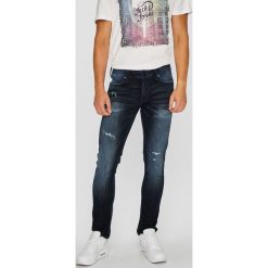 Jack & Jones - Jeansy Glenn. Jeansy męskie Jack & Jones. W wyprzedaży za 129.90 zł.
