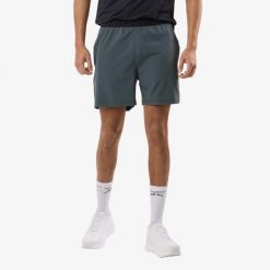 Szorty treningowe Trening męskie Swedemount Core Shorts szybkoschnące. Zielone szorty sportowe męskie SWEDEMOUNT, bez wzorów, sportowe. Za 129.99 zł.