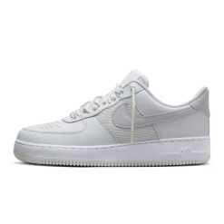 Nike Air Force 1 Low SP White Sneakersy męskie Slam Jam x. Białe buty sportowe na co dzień męskie Nike, m, bez wzorów, bez ramiączek, bez kaptura. Za 449.99 zł.