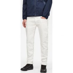 Dżinsy "3301" - Slim fit - w kolorze białym. Jeansy męskie G-Star. W wyprzedaży za 186.95 zł.