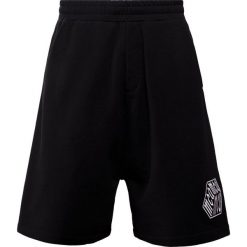 McQ Alexander McQueen SART LOW CROTCH Szorty darkest black. Szorty męskie McQ Alexander McQueen. Za 819.00 zł.