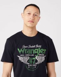 MESKA KOSZULKA WRANGLER AMERICANA TEE BLACK 112320782. Czarne t-shirty męskie Wrangler, l, bez wzorów, bez kołnierzyka, bez ramiączek. Za 79.99 zł.