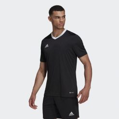 Koszulka piłkarska męska adidas Entrada 22 Jersey. Czarne t-shirty sportowe męskie ADIDAS, m, bez wzorów, z jersey, sportowe, bez ramiączek. Za 59.00 zł.