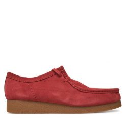 Półbuty Clarks. Czerwone codzienne półbuty męskie Clarks, bez wzorów, bez obcasa, bez zapięcia. Za 349.99 zł.
