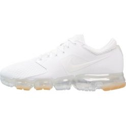Nike Performance AIR VAPORMAX CS Obuwie do biegania treningowe white/metallic silver. Buty do biegania męskie marki Nike Performance. Za 799.00 zł.