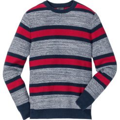 Sweter z okrągłym dekoltem w paski Regular Fit bonprix ciemnoczerwono-ciemnoniebiesko-biały w paski. Swetry męskie marki bonprix. Za 74.99 zł.