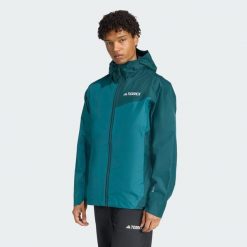 Kurtka Terrex Multi 2.5L Rain.Rdy. Zielone kurtki męskie ADIDAS, l, bez wzorów, z materiału, sportowe, bez ramiączek, bez kaptura. W wyprzedaży za 454.35 zł.