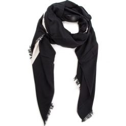 Chusta CALVIN KLEIN - Calvin Race Square Scarf K60K604911 001. Czarne szaliki męskie Calvin Klein, bez wzorów, z materiału. W wyprzedaży za 199.00 zł.