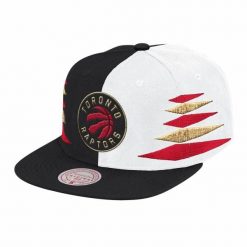 Czapka z daszkiem Mitchell & Ness NBA Diamond Cut Toronto-HHSS1093-TRAYYPPPBKWH. Białe czapki męskie Mitchell & Ness, bez wzorów, sportowe. Za 89.00 zł.