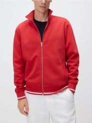 Rozpinana bluza ze stójką - czerwony. Czerwone bluzy rozpinane męskie Reserved, l, bez wzorów, z bawełny, bez ramiączek, bez kaptura. Za 129.99 zł.
