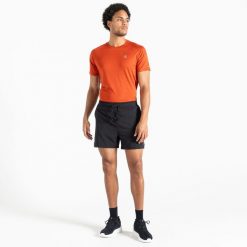 Spodenki sportowe męskie Ultimate. Czarne szorty sportowe męskie Dare 2B, bez wzorów, sportowe. W wyprzedaży za 169.99 zł.