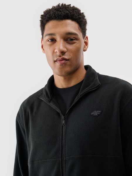 4F Polar regular ze stójką męski - czarny M. Czarne bluzy z polaru męskie 4f, m, bez wzorów, z dzianiny, klasyczne, bez ramiączek, bez kaptura. Za 129.99 zł.