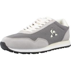 Buty LE COQ SPORTIF ASTRA_2 Szary. Szare buty trekkingowe męskie le coq sportif, bez wzorów, z tkaniny, bez zapięcia, trekkingowe. W wyprzedaży za 317.55 zł.