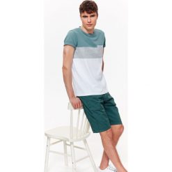 T-SHIRT MĘSKI Z KIESZONKĄ. T-shirty męskie TOP SECRET. W wyprzedaży za 24.99 zł.