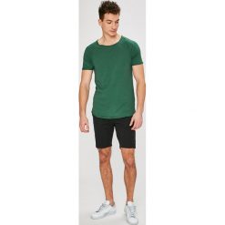 Only & Sons - Szorty. Szorty męskie Only & Sons. W wyprzedaży za 49.90 zł.