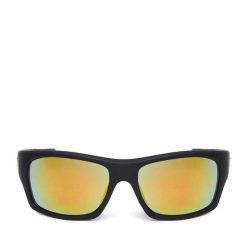 Okulary przeciwsłoneczne Quiksilver. Czarne okulary przeciwsłoneczne męskie Quiksilver, bez wzorów. Za 49.99 zł.