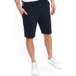 SZORTY Z PIKI Z GUMĄ W PASIE. Szare szorty męskie TOP SECRET, bez wzorów, z gumy. Za 69.99 zł.