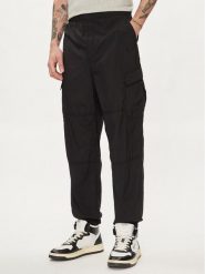 Gap Spodnie materiałowe 487058-00 Czarny Relaxed Fit. Czarne spodnie na co dzień męskie GAP, bez wzorów, z materiału. Za 219.99 zł.