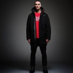 Kurtka turystyczna męska Regatta CLR przeciwdeszczowa ocieplana. Czarne kurtki męskie Regatta, m, bez wzorów, sportowe, bez ramiączek, bez kaptura. Za 799.99 zł.