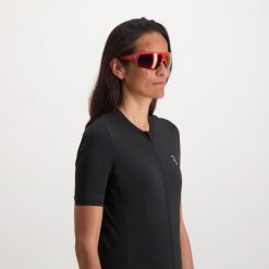 Okulary przeciwsłoneczne BBB Cycling Impulse. Czerwone okulary przeciwsłoneczne męskie BBB CYCLING, bez wzorów, sportowe. Za 363.50 zł.