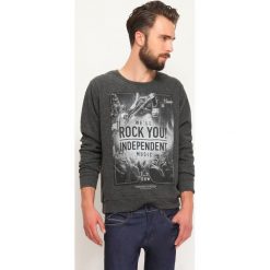 BLUZA NIEROZPINANA MĘSKA LUŹNA. Bluzy nierozpinane męskie DRYWASH. W wyprzedaży za 59.99 zł.