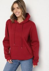 Bordowa Bluza z Kapturem i Kangurkową Kieszenią Envila. Czerwone bluzy nierozpinane męskie Born2be, l, bez wzorów, z jeansu, eleganckie, bez ramiączek, z kapturem. Za 59.99 zł.