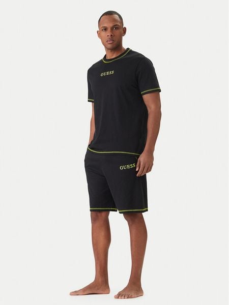 Guess Piżama U6GX03 KCAM1 Czarny Regular Fit. Czarne piżamy męskie Guess, m, z aplikacjami, z bawełny, bez kołnierzyka, bez ramiączek. Za 269.99 zł.