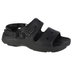 Sandały Crocs Classic All-Terrain Sandal M 207711-001 czarne. Czarne sandały męskie z gumy, bez zapięcia. W wyprzedaży za 273.73 zł.