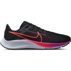 Buty do biegania męskie Nike Air Zoom Pegasus 38. Czarne buty do biegania męskie Nike, bez wzorów, z gumy, bez zapięcia, do biegania. Za 595.00 zł.