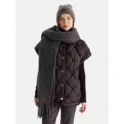 Szalik Calvin Klein. Szare szaliki męskie Calvin Klein, bez wzorów. Za 429.99 zł.