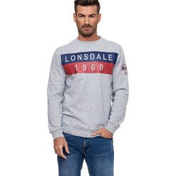 Bluza w kolorze jasnoszarym. Szare bluzy nierozpinane męskie Lonsdale, Kangol, Crosshatch, l, bez wzorów, z bawełny, bez ramiączek, bez kaptura. W wyprzedaży za 109.95 zł.