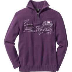 Sweter ze stójką Regular Fit bonprix jagodowy. Swetry męskie marki bonprix. Za 44.99 zł.