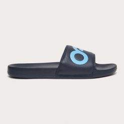 Oakley Klapki B1B Slide 2.0 Fof100424-6Le. Niebieskie klapki i japonki męskie Oakley, bez wzorów. Za 86.99 zł.