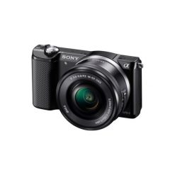 Produkt z outletu: Aparat SONY Alpha A5000 ILCE-5000L Czarny. Akcesoria fotograficzne SONY. Za 1,438.20 zł.