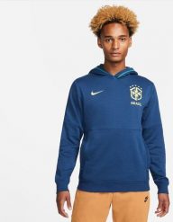 Nike Bluza Nike Brazylial Travel DH4822 490. Bluzy nierozpinane męskie Nike, m, bez wzorów, bez ramiączek, bez kaptura. Za 170.27 zł.