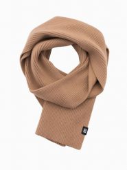 Monochromatyczny szalik męski z prążkowanej dzianiny – jasnobrązowy V4. Brązowe szaliki męskie Ombre Clothing, z aplikacjami, z dzianiny, casualowe. Za 114.99 zł.