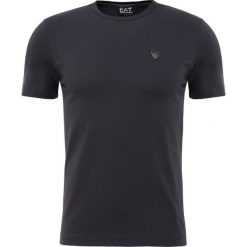EA7 Emporio Armani Tshirt z nadrukiem night blue. Niebieskie t-shirty męskie EA7 Emporio Armani, z nadrukiem, z bawełny. Za 399.00 zł.