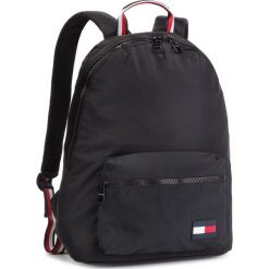 Plecak TOMMY HILFIGER - Tommy Backpack Sports Tape AM0AM04630 002. Plecaki męskie marki Tommy Hilfiger. W wyprzedaży za 319.00 zł.