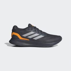 Buty Runfalcon 5 Running. Brązowe buty do biegania męskie ADIDAS, bez wzorów, bez zapięcia, do biegania. Za 259.00 zł.