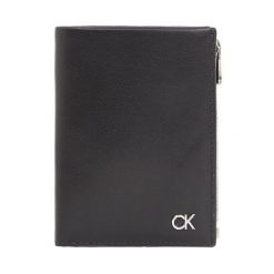 Portfel Calvin Klein. Czarne portfele męskie Calvin Klein, bez wzorów. Za 269.99 zł.