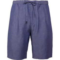 Emporio Armani PANTALONI Szorty viola. Szorty męskie Emporio Armani. W wyprzedaży za 403.60 zł.