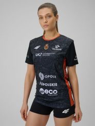 4F Koszulka meczowa replika wyjazdowa z sezonu 2025/26 uniseks 4F x Uni Opole - czarna XXL. Czarne t-shirty męskie 4f, m, bez wzorów, z dzianiny, bez kołnierzyka, bez ramiączek. Za 149.99 zł.