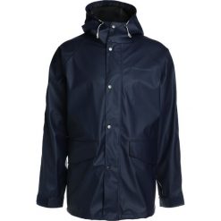 Didriksons LENNART MENS JACKET Kurtka przeciwdeszczowa blue. Niebieskie kurtki outdoor męskie Didriksons, z materiału. W wyprzedaży za 382.85 zł.