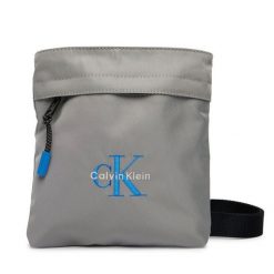 Saszetka Calvin Klein. Szare saszetki męskie Calvin Klein, bez wzorów, małe. Za 289.99 zł.