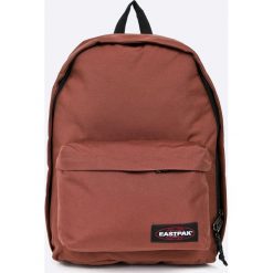 Eastpak - Plecak. Brązowe plecaki męskie Eastpak, w paski, z poliesteru. W wyprzedaży za 179.90 zł.
