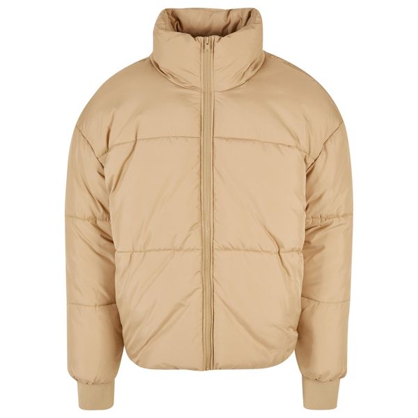 Kurtka krótka duża Urban Classics. Brązowe kurtki męskie Urban Classics, m, bez wzorów, z puchu, bez ramiączek, bez kaptura. Za 379.00 zł.